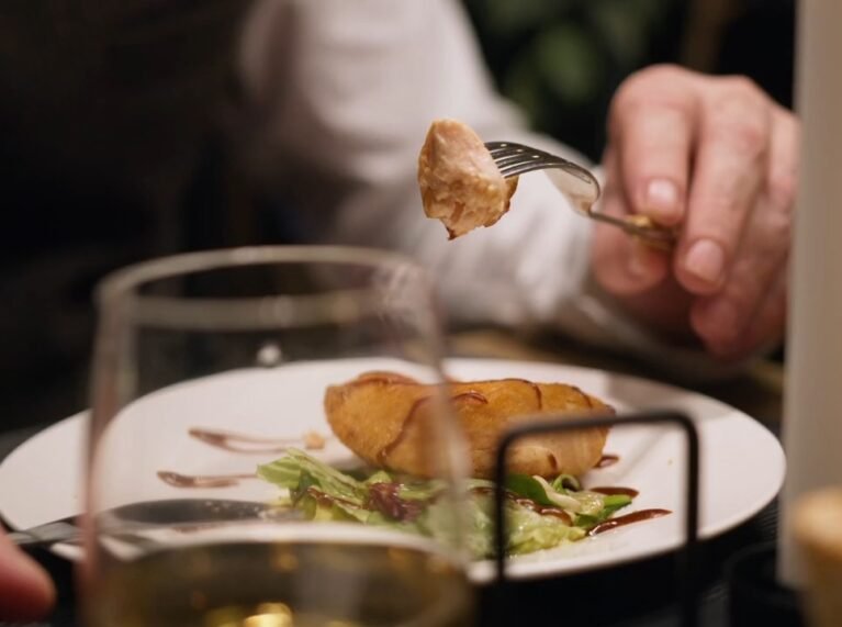Minimal Dining Story